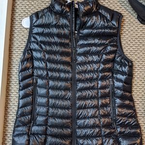 Mountain hardware 800 down vest Q-shield